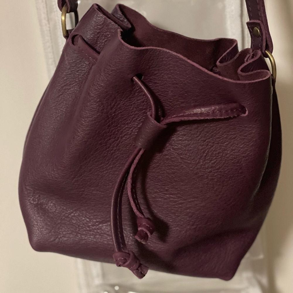 Portland leather Goods small bucket bag plum